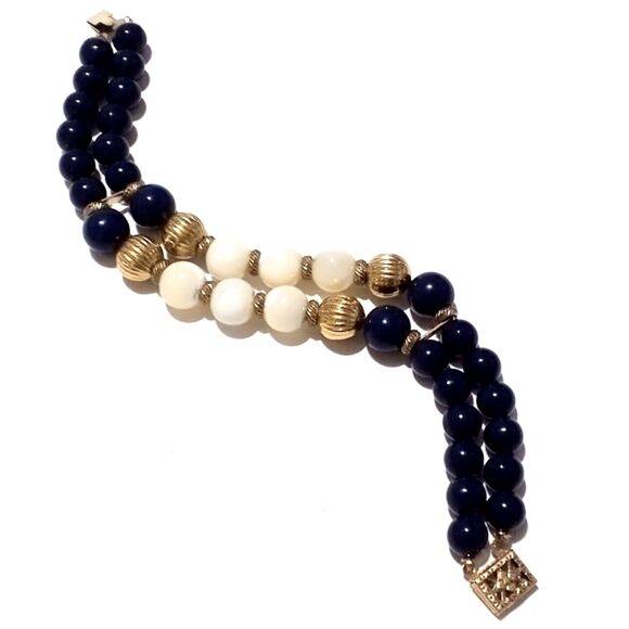Vintage Mother of Pearl and Blue Bead Double Strand Bracelet - Picture 3 of 6